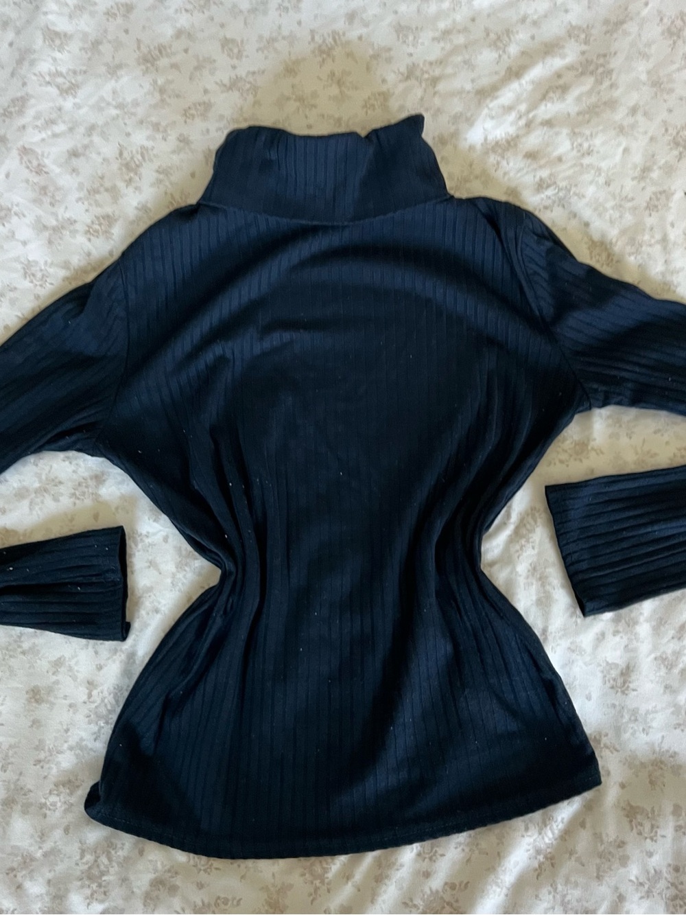 Prince & Fox Navy Blue Ribbed Mock Neck Sweater